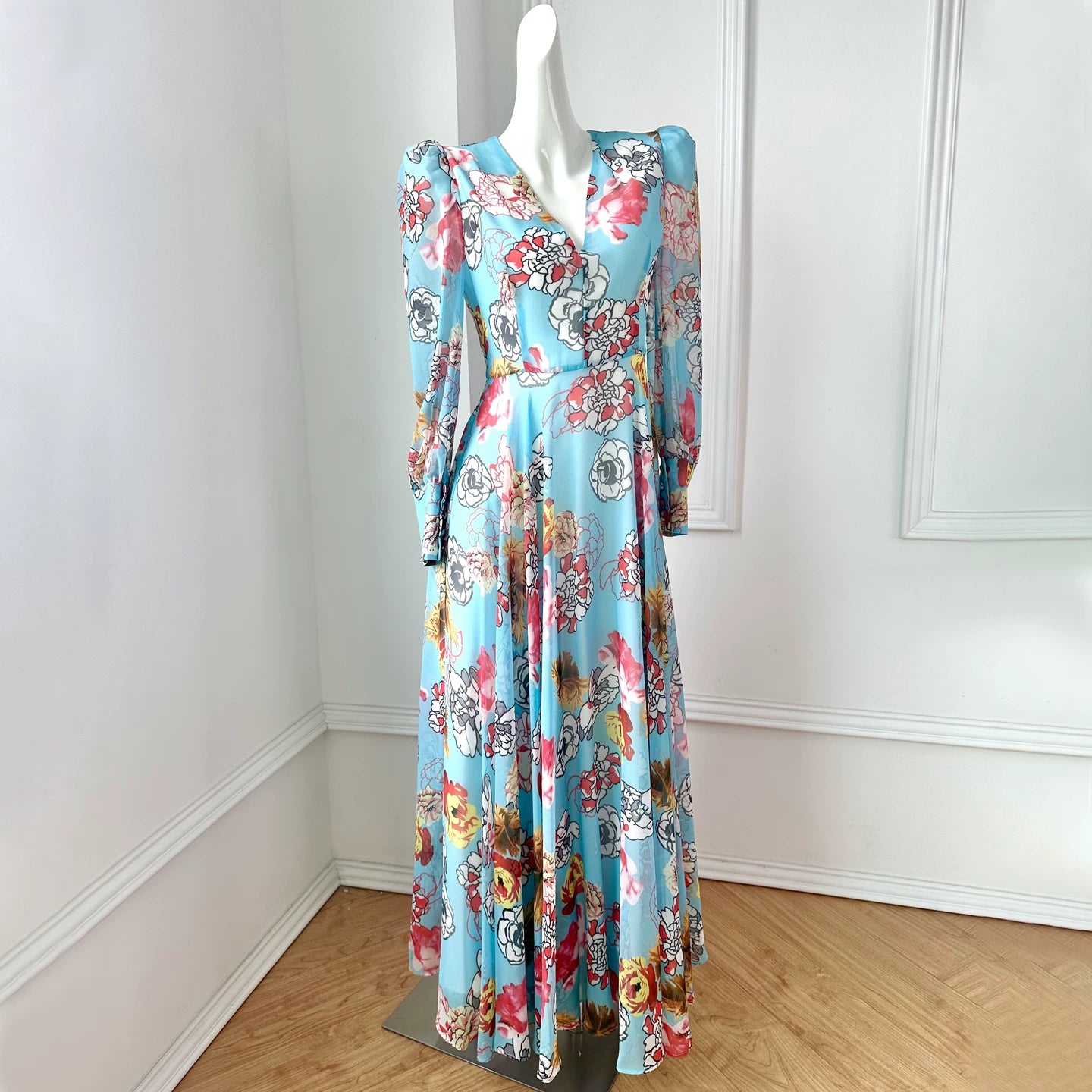Polyester V-Neck Long-Sleeve Floral Maxi Dress