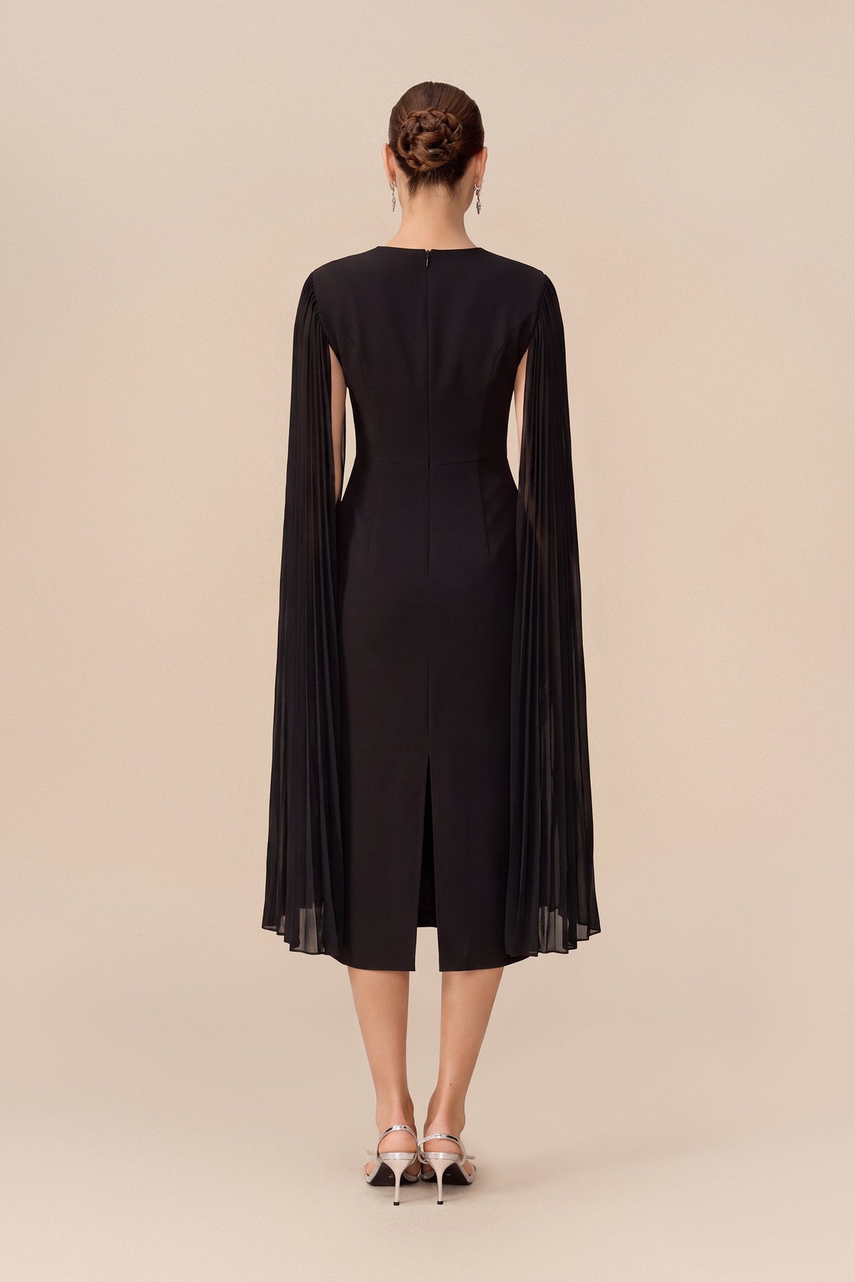 Black Pleated Cape Round Neck Formal Midi Dress