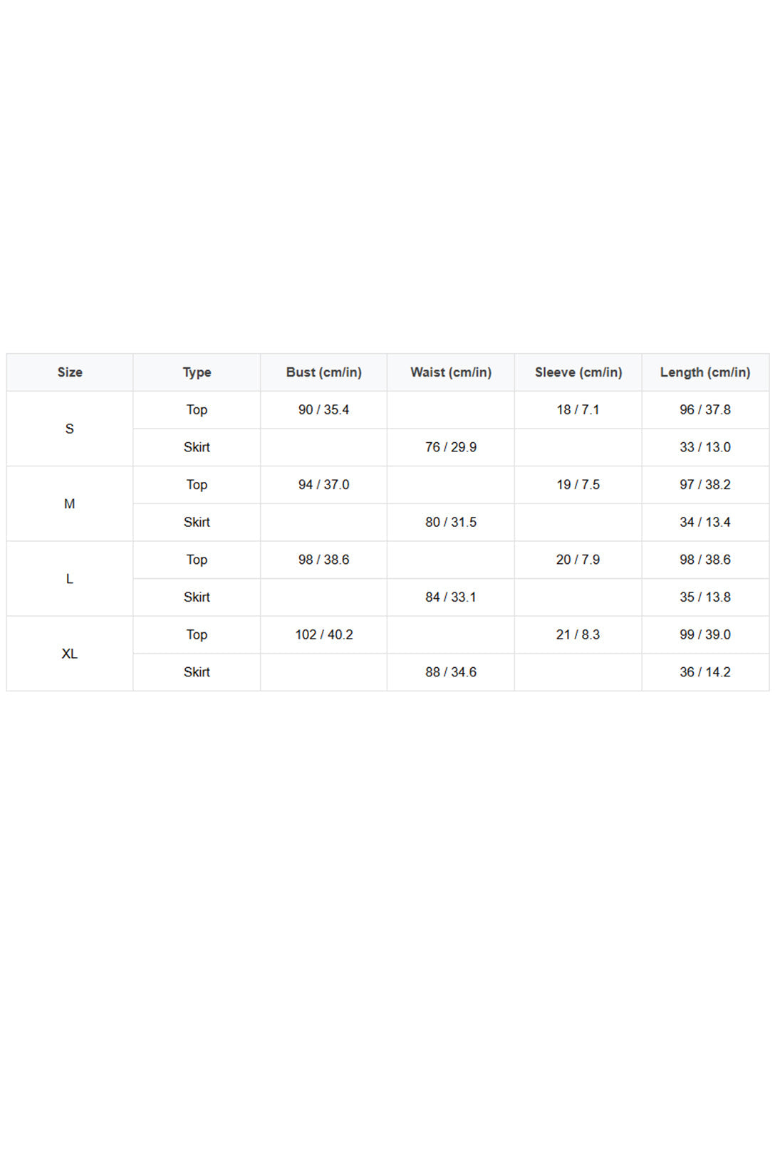 طقم توب أسود بطابع ريترو بياقة قلبية وياقة عريضة متباينة اللون وأكمام منفوخة مع تنورة فقاعية
