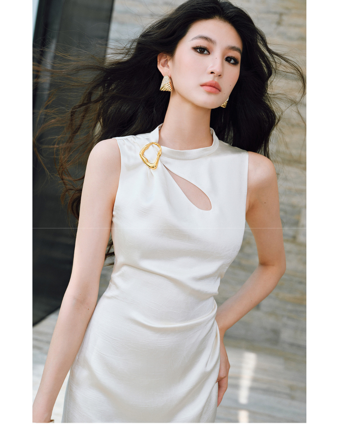 Mulberry Silk Pleated Sleeveless Dress - Elegant Crinkled Texture