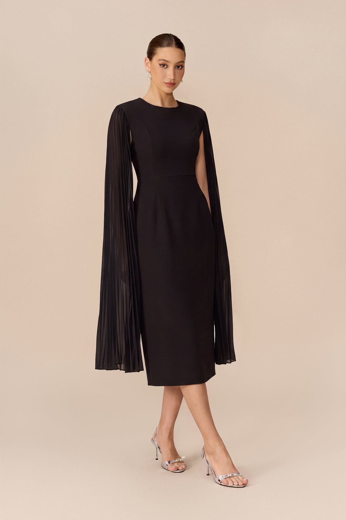 Black Pleated Cape Round Neck Formal Midi Dress