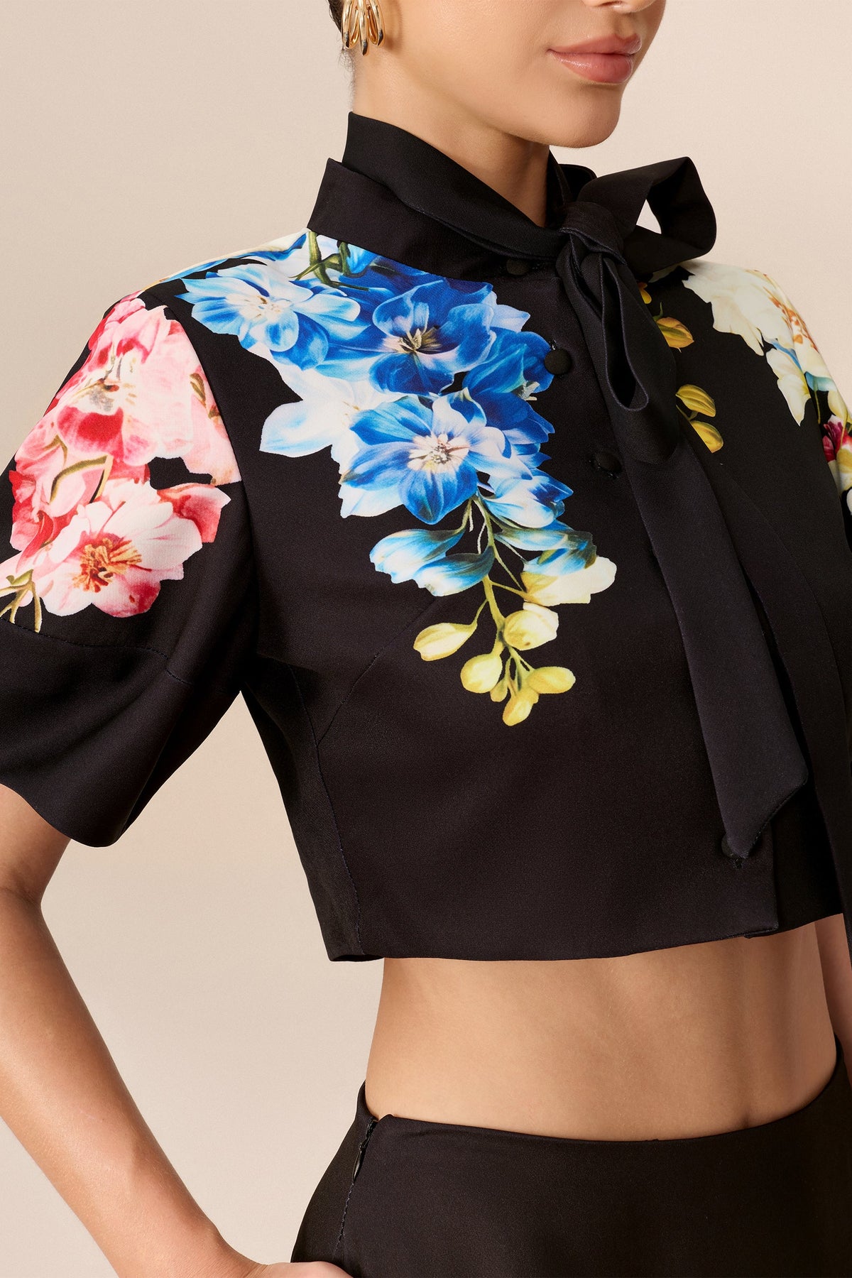 Black Floral Print Tie Neck Puff-Sleeve Cropped Top & Maxi Skirt Set