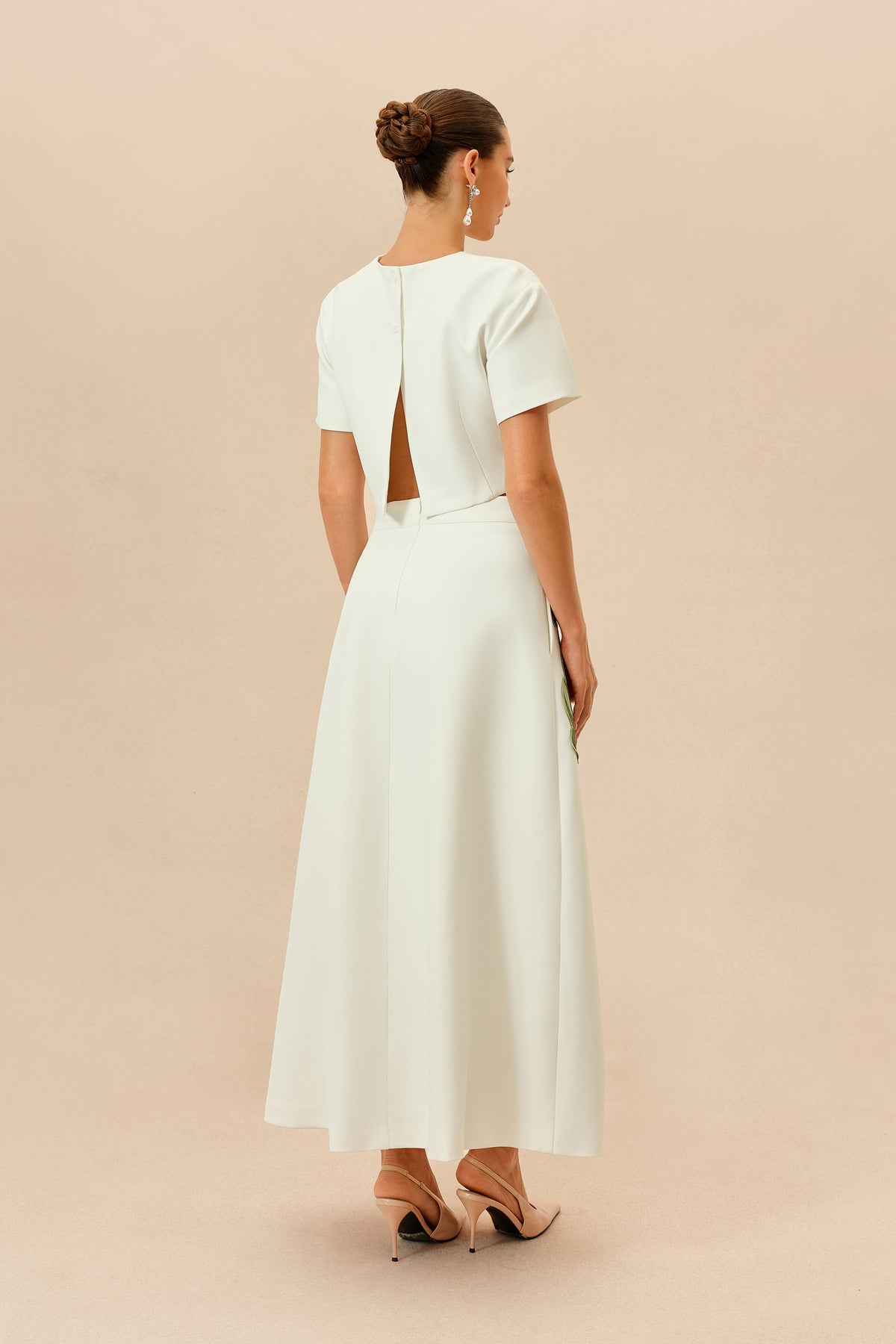 White Floral Appliqué Short-Sleeve Formal Cropped Top & Maxi Skirt Set