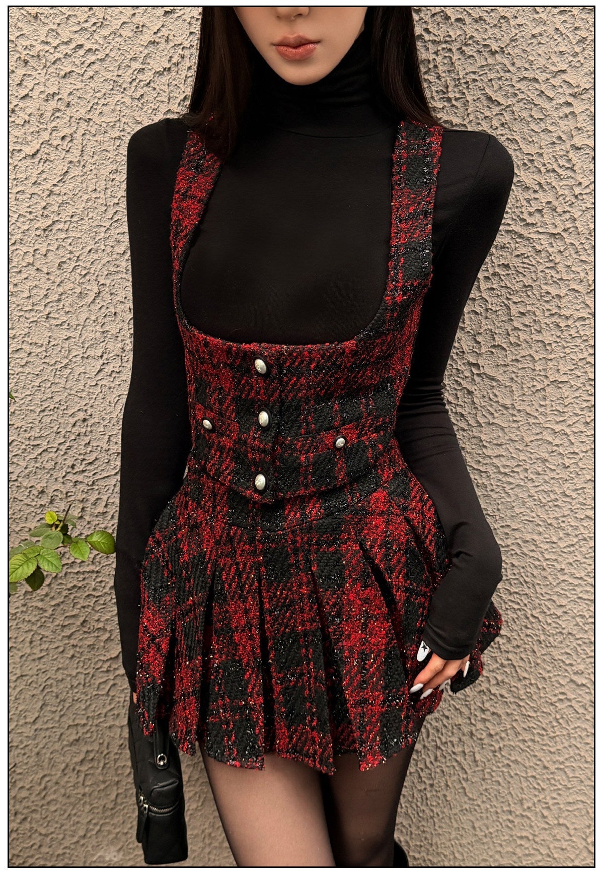 Mixed Color Viscose Vest and Pleated Skirt Set