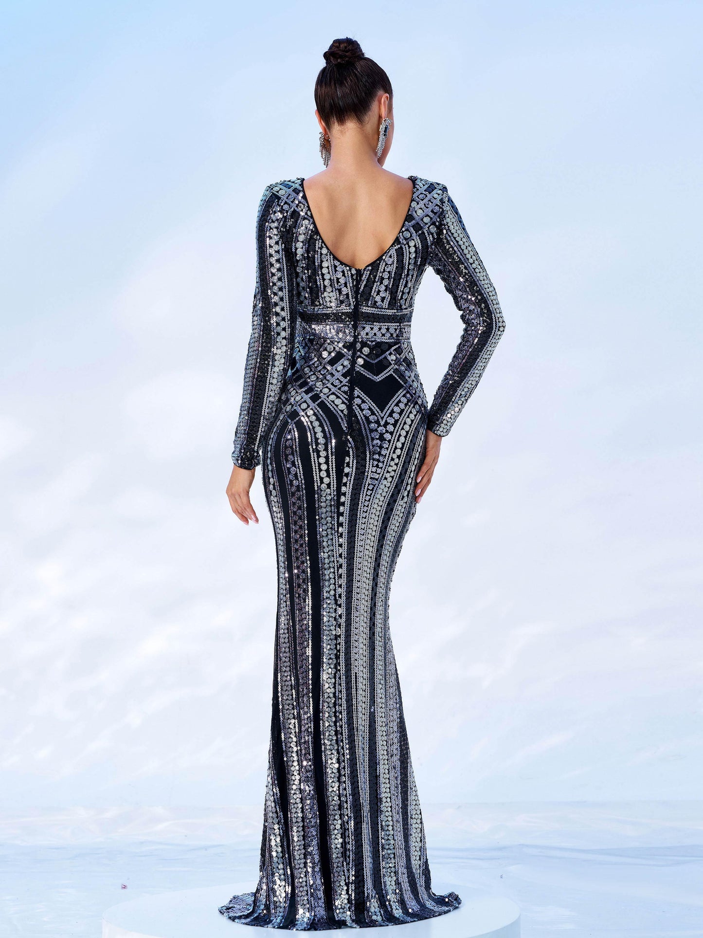 فستان سهرة من الشيفون مزين بالترتر - ذهبي وردي بدون ظهر وياقة دائرية