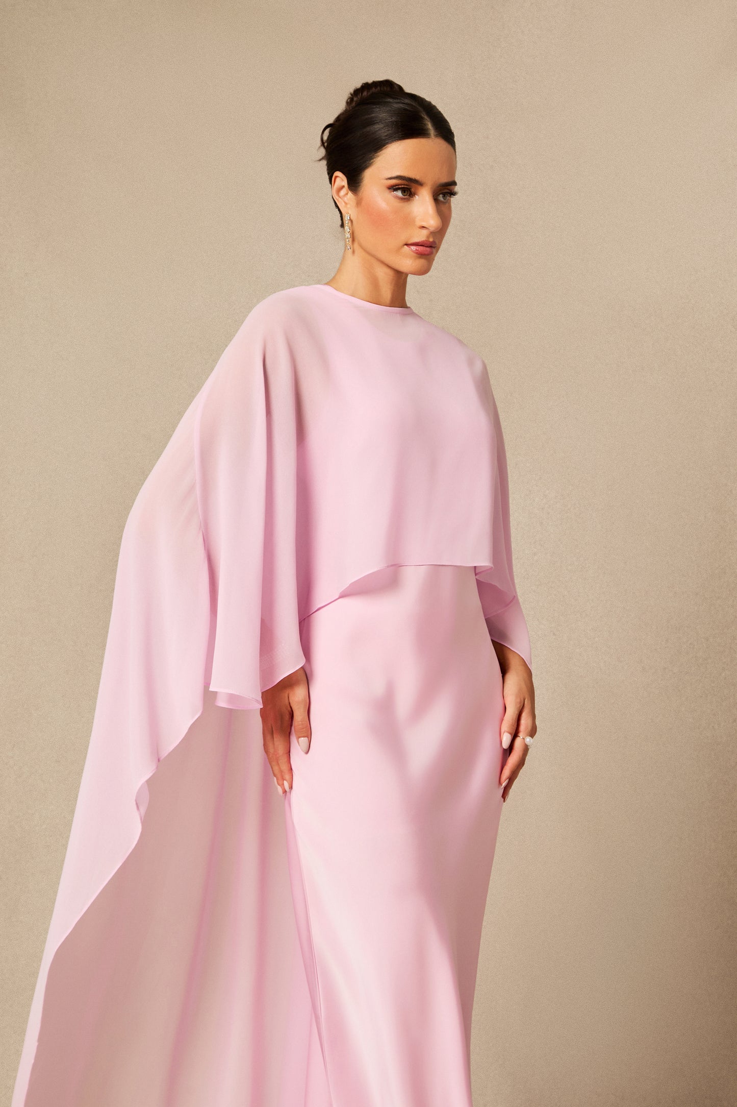 Sophisticated Sleeveless Maxi Dress with Draped Cape