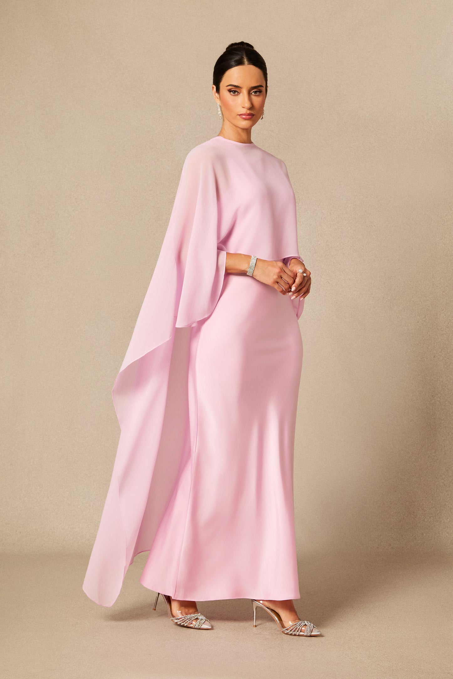 Sophisticated Sleeveless Maxi Dress with Draped Cape