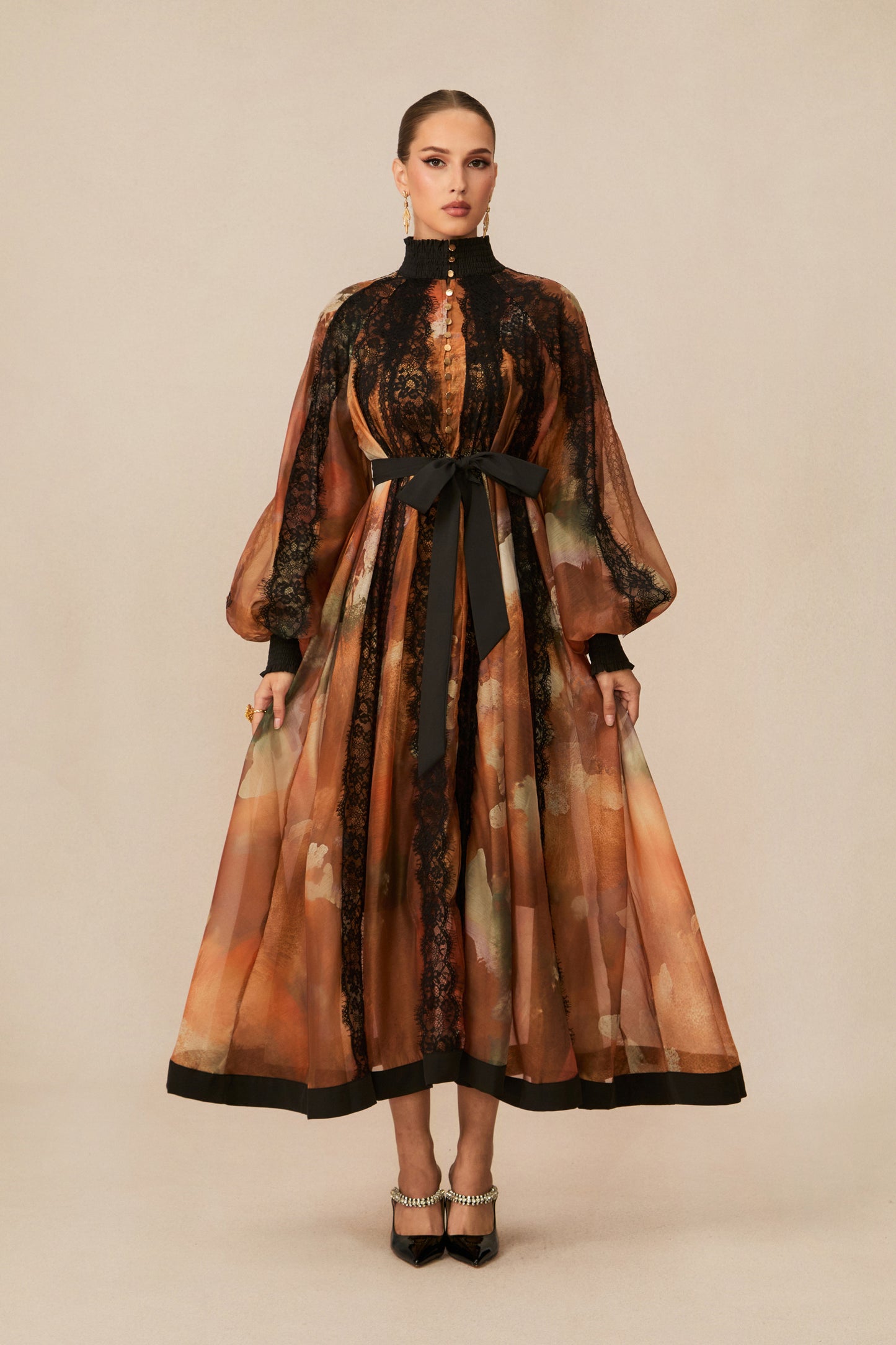 فستان ميدي أنيق بلون برتقالي مزين بالدانتيل