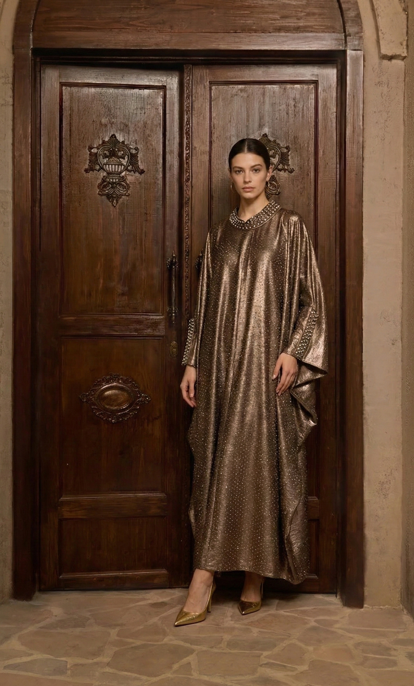 聚酯纖維長袍式連衣裙，鑲嵌水鑽