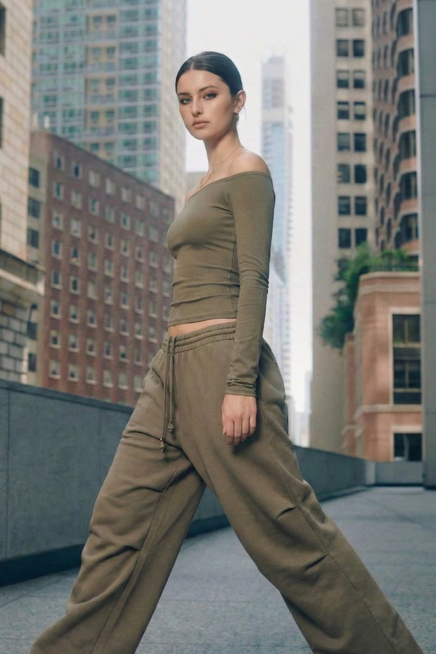 Cotton Blend Wide-Leg Sweatpants - Pleated Retro Style