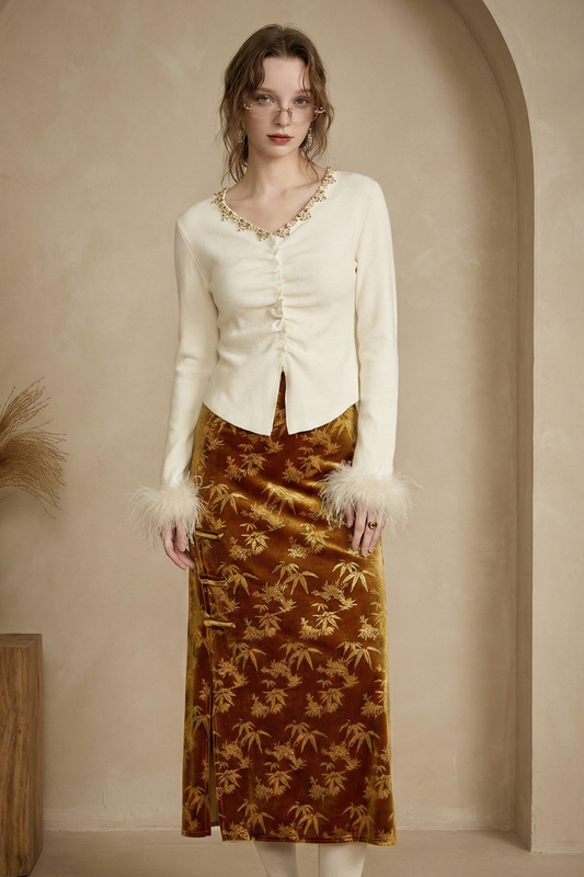 Viscose Beaded V-Neck Sweater - Slim Fit Ruched Design