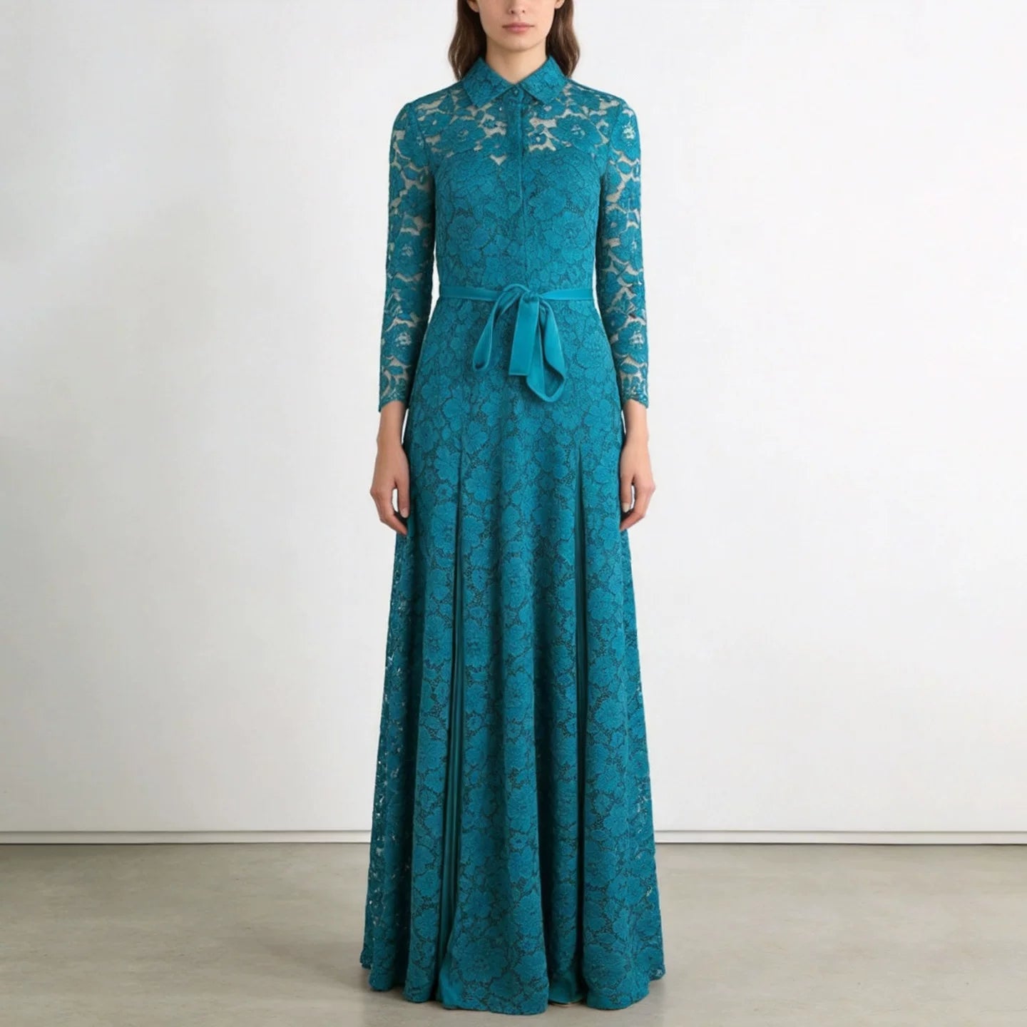 فستان دانتيل بتصميم قطعتين وهمي مع تنورة مطوية ورباط خصر