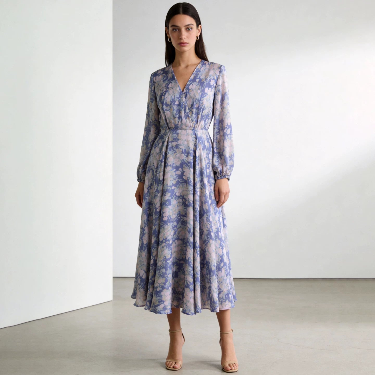 Tencel V-Neck Dress with Floral Print and Three-Quarter Sleeves
